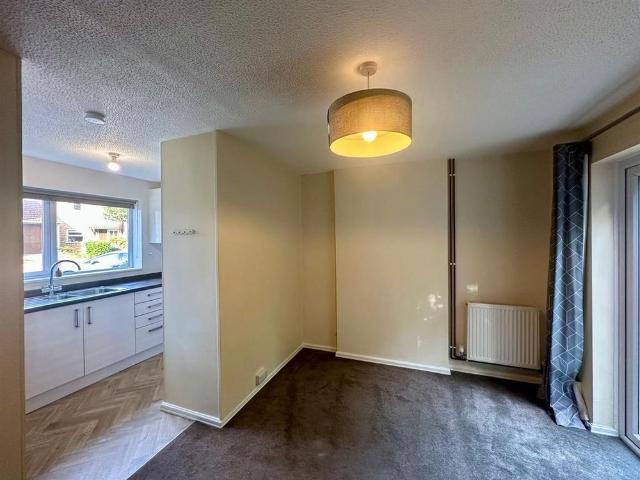 2 bedroom semi detached house to rent