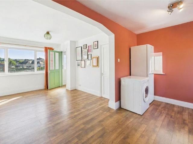 2 bedroom semi detached house to rent
