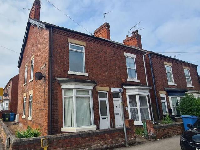 2 bedroom semi detached house to rent