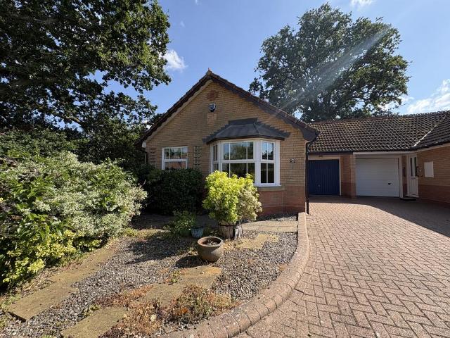 2 bedroom semi detached house to rent