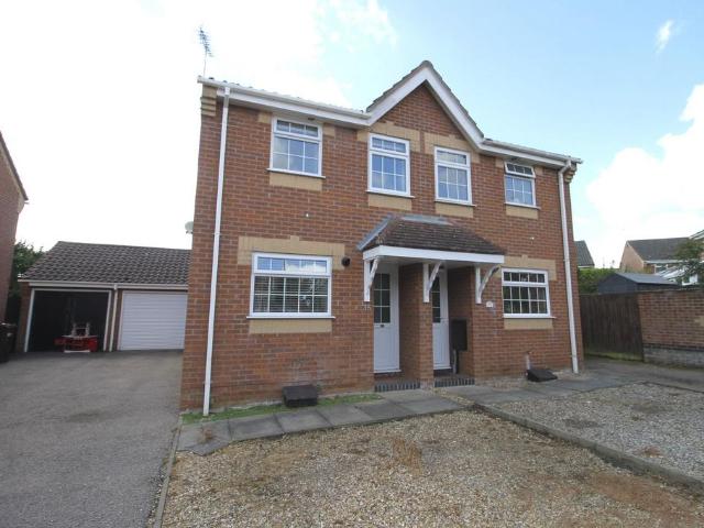 2 bedroom semi detached house to rent