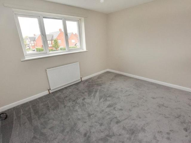 2 bedroom semi detached house to rent