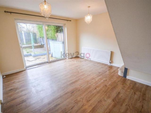 2 bedroom semi detached house to rent