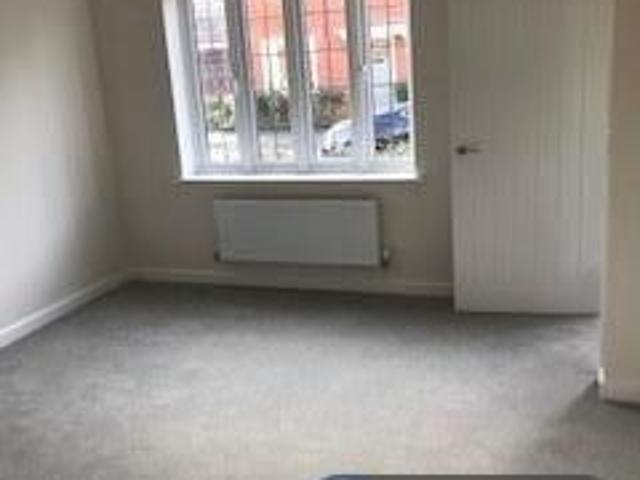 2 bedroom semi detached house to rent