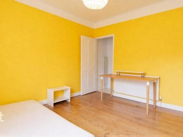 2 bedroom semi detached house to rent