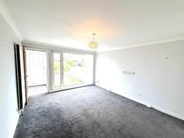 2 bedroom semi detached house to rent
