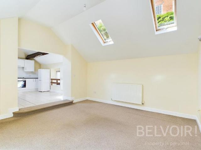 2 bedroom semi detached house to rent