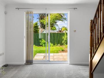 2 bedroom semi detached house to rent