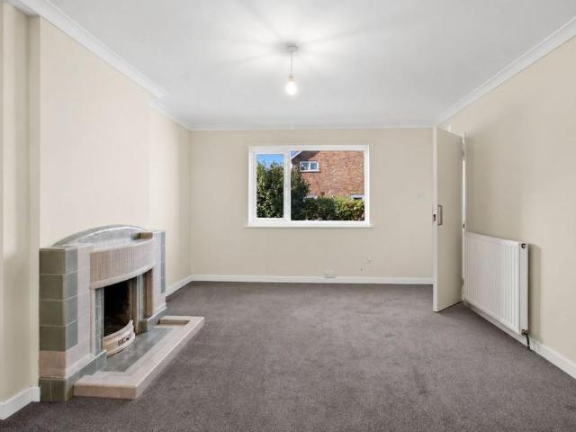 2 bedroom semi detached house to rent