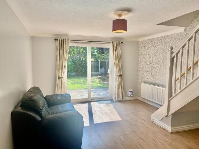 2 bedroom semi detached house to rent