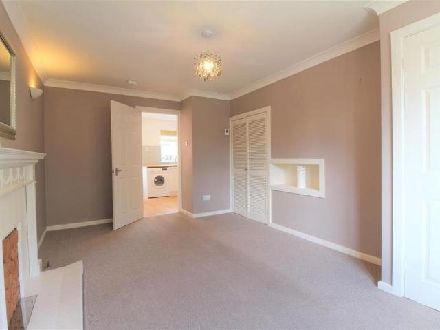 2 bedroom semi detached house to rent