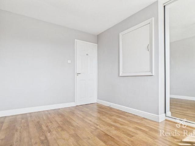 2 bedroom semi detached house to rent