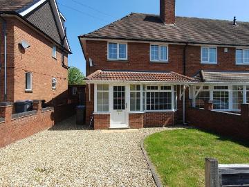 2 bedroom semi detached house to rent