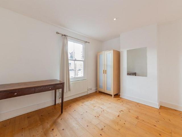 2 bedroom semi detached house to rent