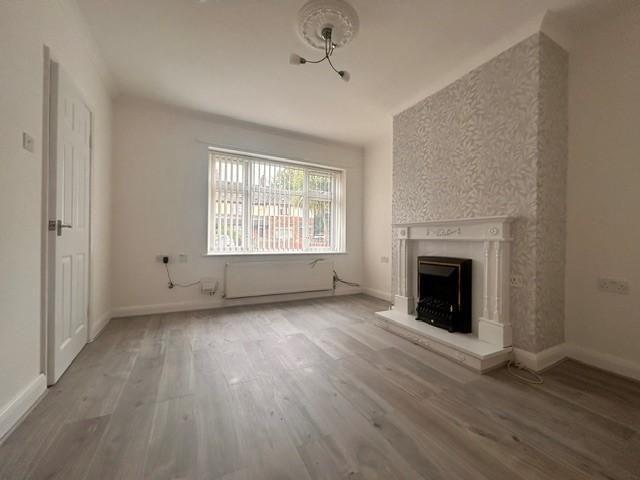 2 bedroom semi detached house to rent