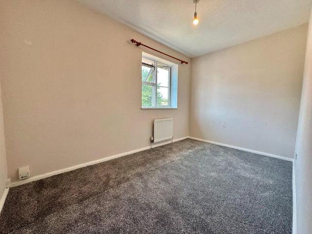 2 bedroom semi detached house to rent