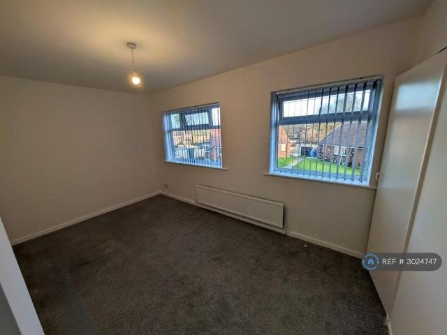 2 bedroom semi detached house to rent
