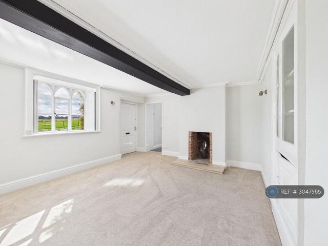 2 bedroom semi detached house to rent