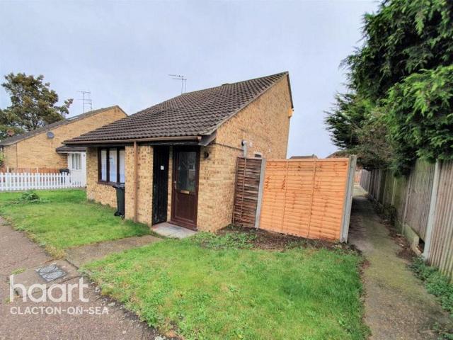 2 bedroom semi detached house to rent