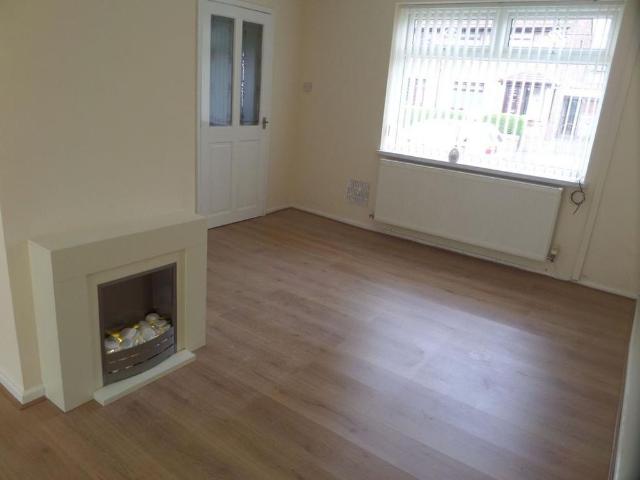 2 bedroom semi detached house to rent