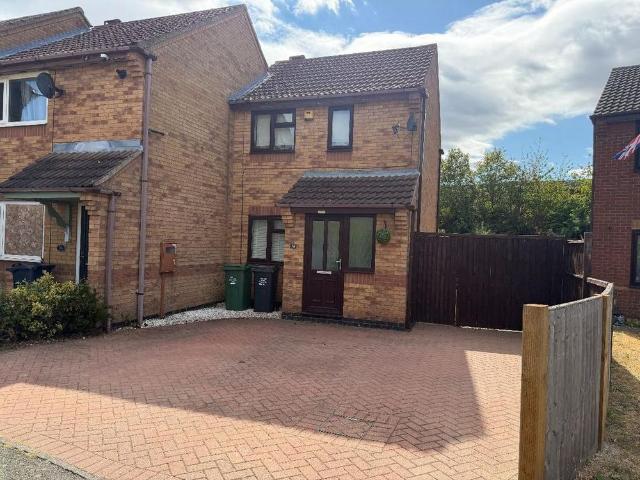 2 bedroom semi detached house to rent
