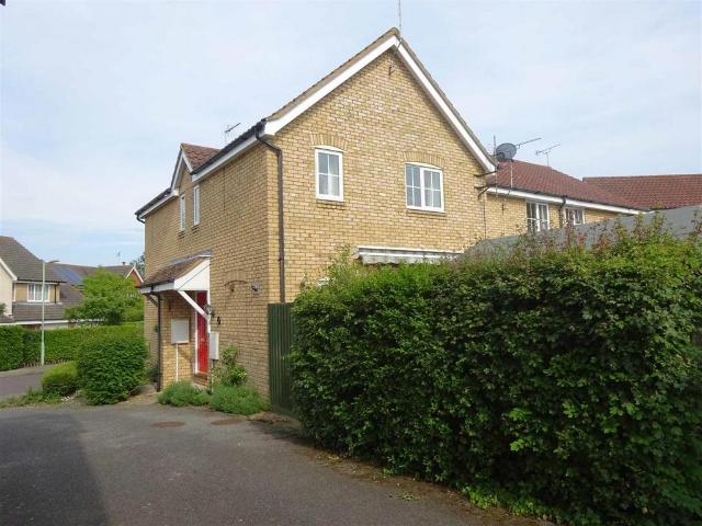 2 bedroom semi detached house to rent