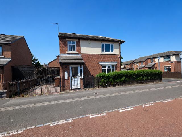 2 bedroom semi detached house to rent
