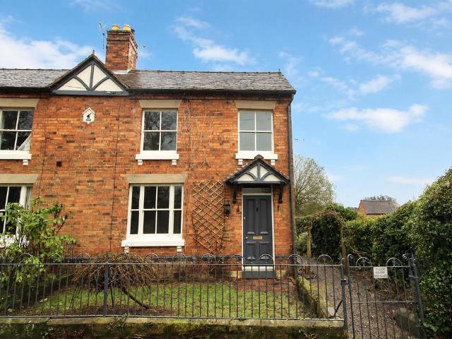 2 bedroom semi detached house to rent