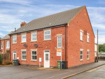 2 bedroom semi detached house to rent