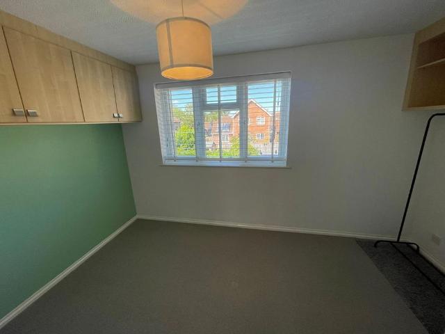 2 bedroom semi detached house to rent