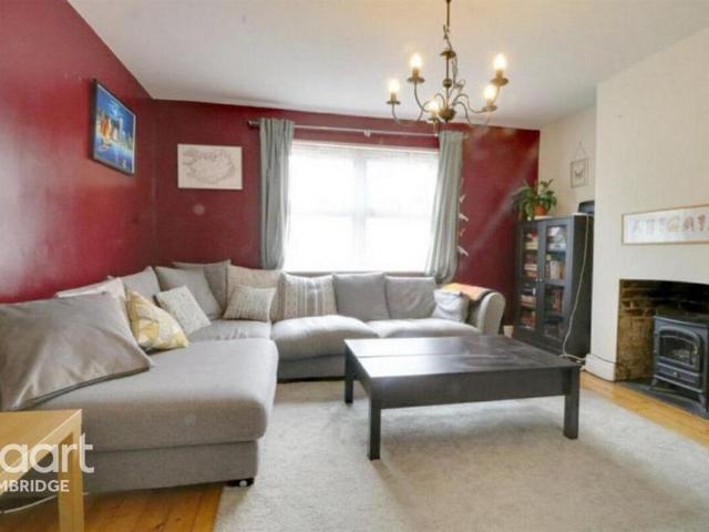2 bedroom semi detached house to rent