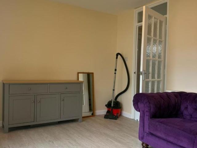 2 bedroom semi detached house to rent