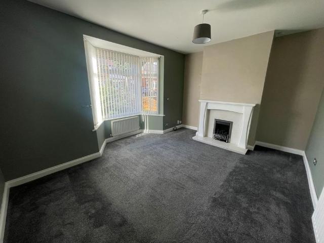 2 bedroom semi detached house to rent