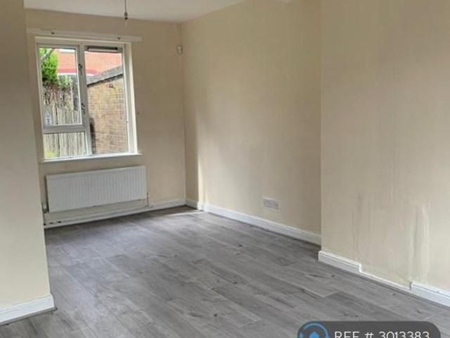 2 bedroom semi detached house to rent