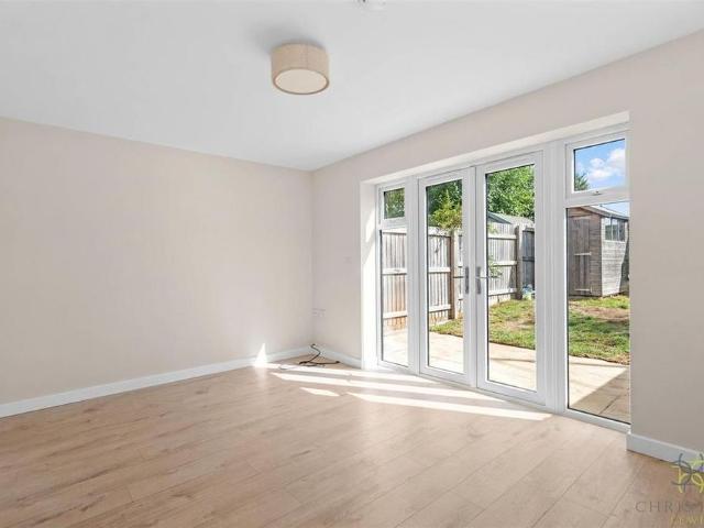 2 bedroom semi detached house to rent