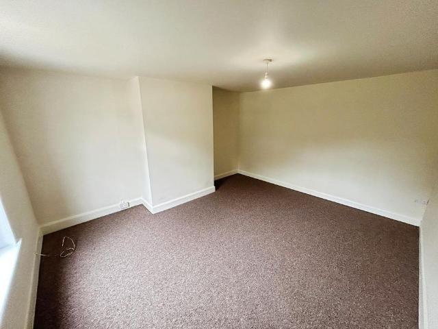 2 bedroom semi detached house to rent