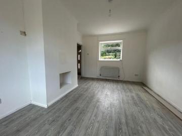 2 bedroom semi detached house to rent