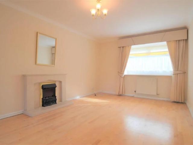 2 bedroom semi detached house to rent