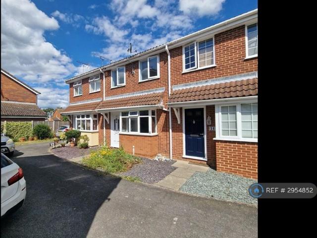 2 bedroom semi detached house to rent