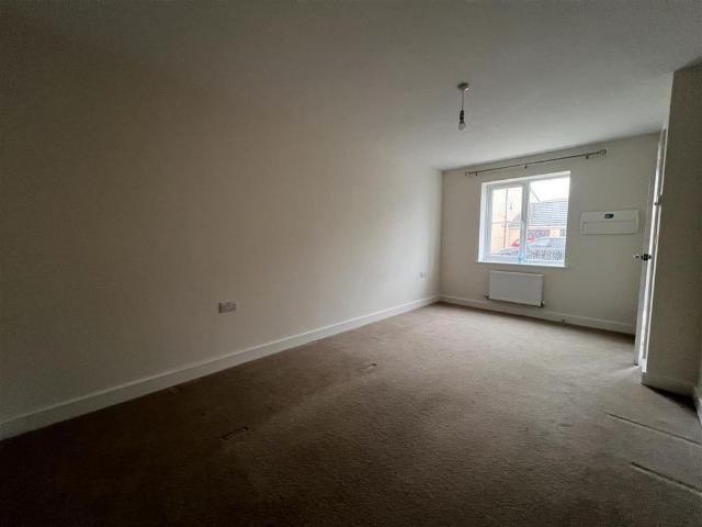 2 bedroom semi detached house to rent