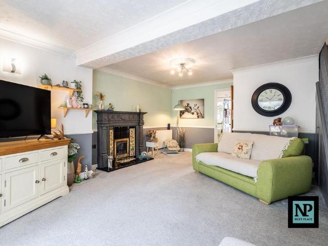 2 bedroom semi detached house to rent