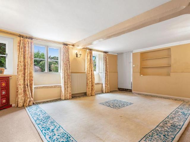 2 bedroom semi detached house to rent