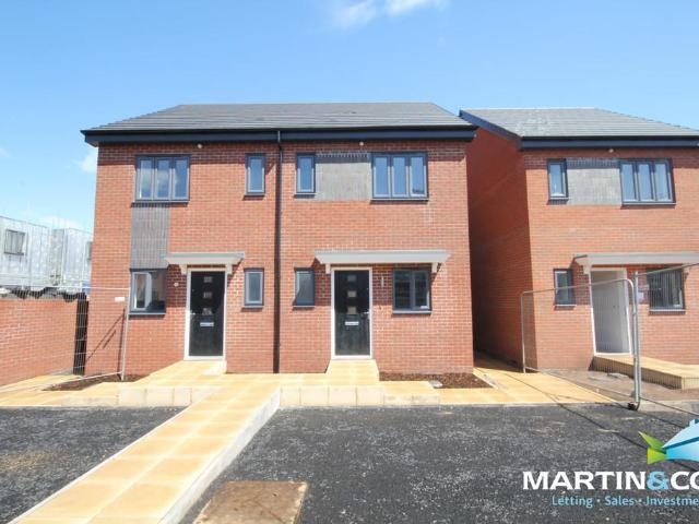 2 bedroom semi detached house to rent