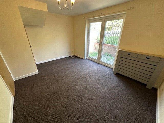2 bedroom semi detached house to rent