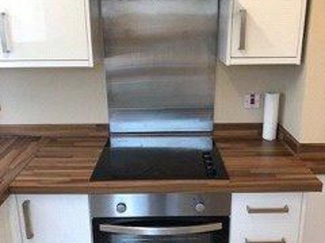 2 bedroom semi detached house to rent