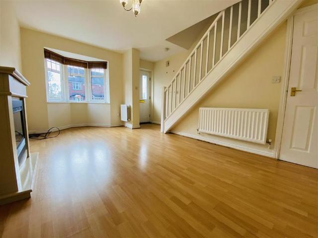 2 bedroom semi detached house to rent