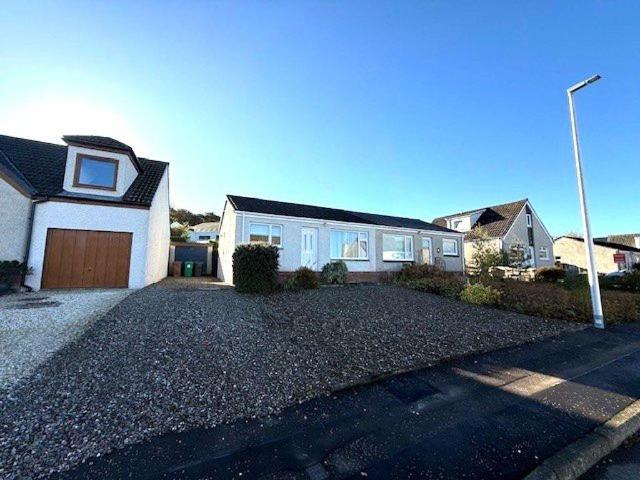 2 bedroom semi detached house to rent