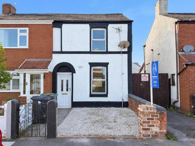 2 bedroom semi detached house to rent