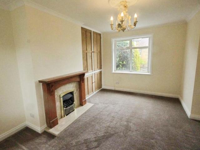 2 bedroom semi detached house to rent