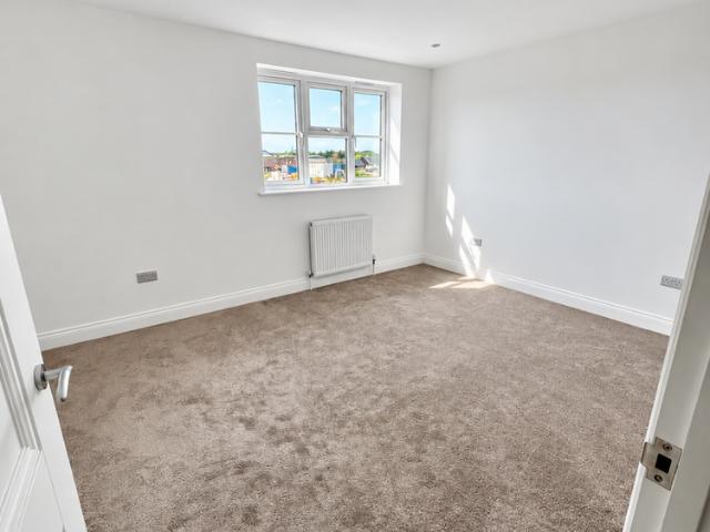 2 bedroom semi detached house to rent